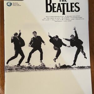 Hal Leonard Beatles Music Book with Audio - Alto Sax
